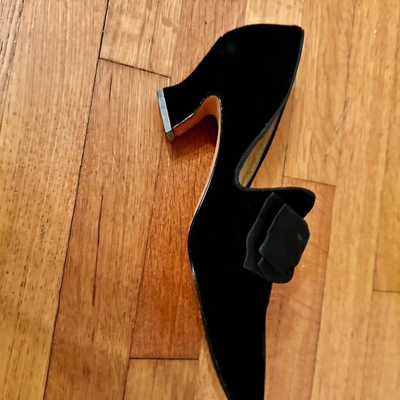 Nine West Black Velvet Heels w/ a bow size 10M - Picture 6 of 10